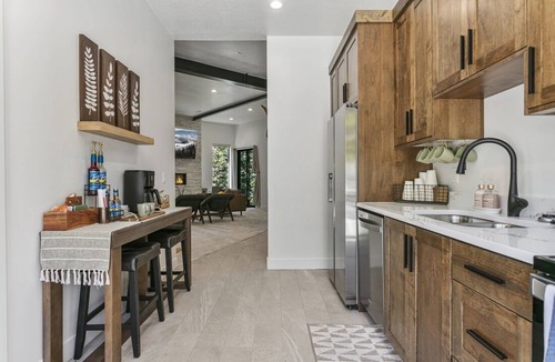 Salt Lake Mountain Resorts House | NEW! 9005B - Luxury Two Bedroom + Den