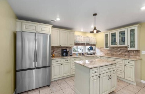 Bridgeport House | New All Season Family Lake House