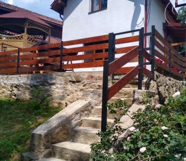 Brebu Nou House | New and comfortable two bedroom house