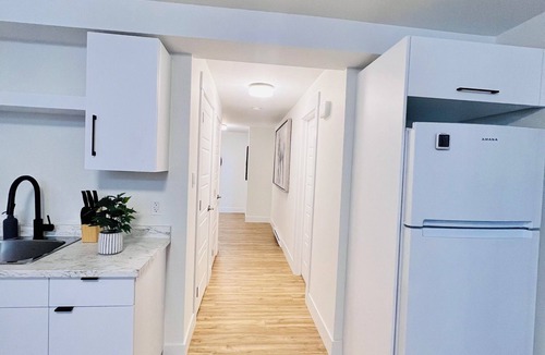 Moncton House | New and Modern Suite in Bristol Riverview