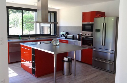 Orliaguet Villa | New and near Sarlat, a contemporary villa with heated indoor pool