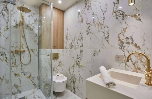 Porte-Saint-Martin Apartment | New apartment Center of Paris/Le Marais