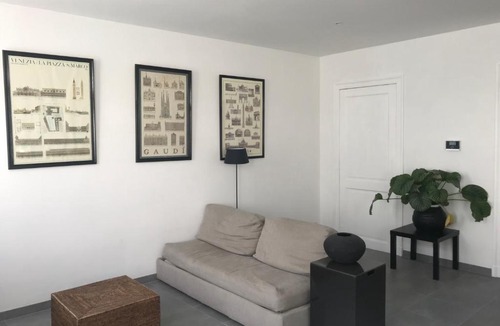 Sint-Gillis Apartment | New apartment in Brussels house
