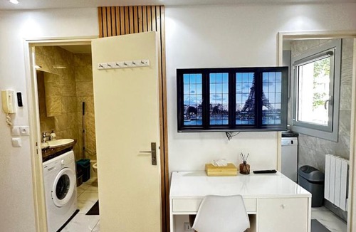Quartier de la Maison-Blanche Apartment | New Apartment in Paris center metro 7 & 14 Maison Blanche