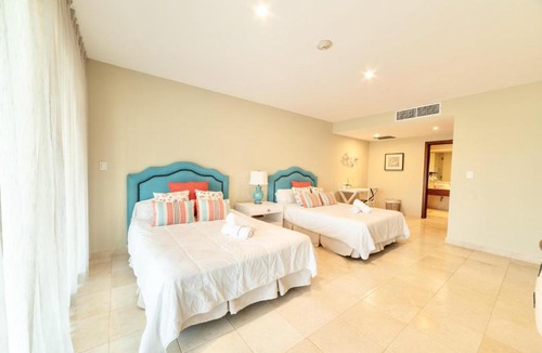 Cap Cana Marina Apartment | New! Beachfront Lux Condo With Private Jacuzzi