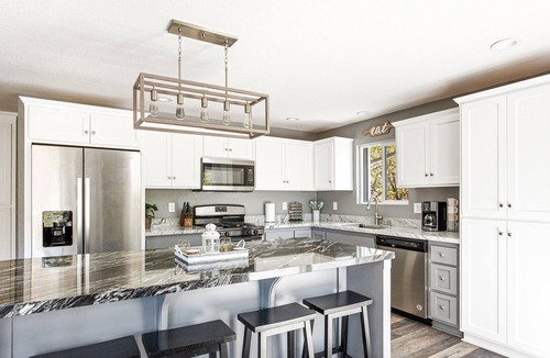 Big Bear City Cabin | New! Bearadise ~ Mountain Treasure, Endless Views ~ perfect for families!