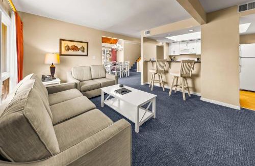 Fairfield Harbour House | New Bern Townhouse Family-Friendly 3-Bedroom with Pool & Resort Perks