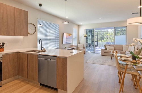 Clear Creek House | NEW Boho style Vacation rental with plunge pool