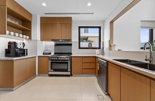 Discovery Gardens House | New, Bright & Modern 4BR Villa in Tilal Al Furjan