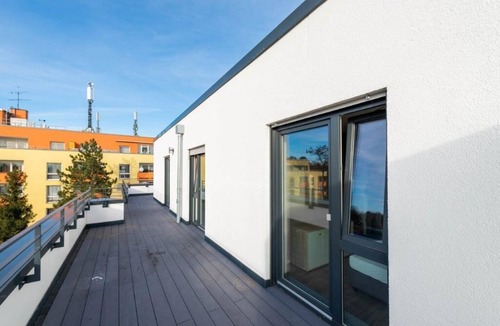 Ramersdorf Apartment | New building with a wonderful roof terrace!