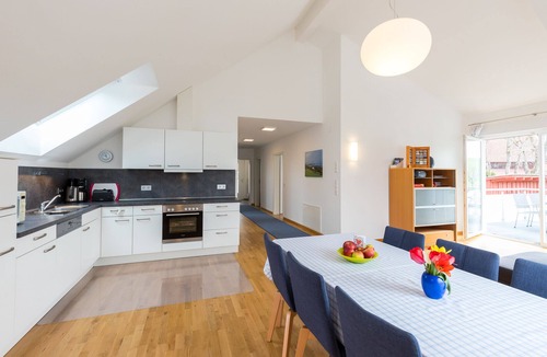 Ueberlingen House | New building! quiet location, 3 bedrooms, over 100 sqm, garden, WLAN free of charge
