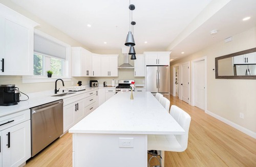 West Codman Hill - West Lower Mills Apartment | New Built & Modern 3BR Boston w/Parking, Pet Friendly near Franklin Park 602