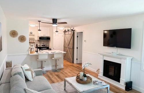 Brewster House | New Cape Cod Condo Near Beaches