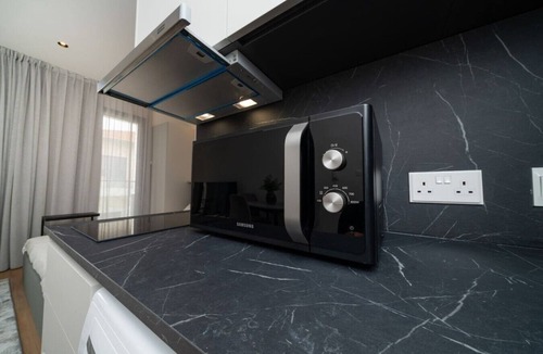 Historical Center Apartment | New Centre Studio with Balcony