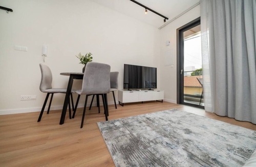 Historical Center Apartment | New Centre Studio with Balcony