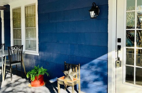 Onancock House | NEW! Charming 1930s bungalow in Historic Onancock