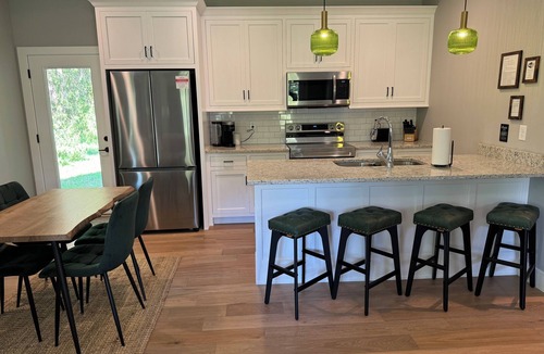 Trappist House | New Charming 2-bedroom house in enjoyable New Haven, 6 Miles from Bardstown!