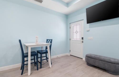 Punta Gorda Apartment | New! Charming Lilac Cottage 111