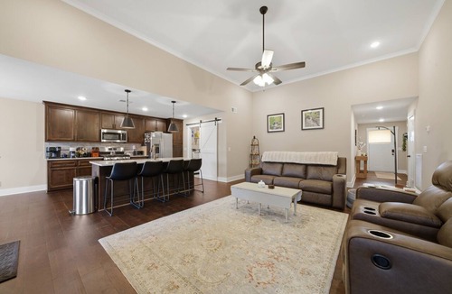 Clarksville House | NEW! Clarksville Family Basecamp w Fireplace & Hot tub