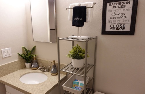 San Carlos Apartment | NEW CLEAN Stylish Cozy Studio Lake Murray