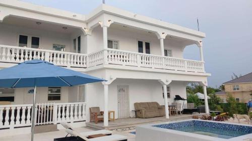 Wheeland Settlement Villa | New condo with sea view 1