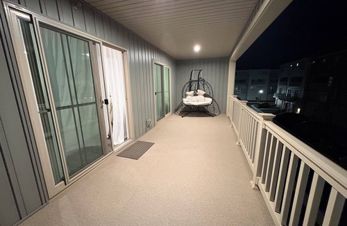 Arcola House | New Construction 3-bedroom townhome in lovely Dulles with AC and comfort