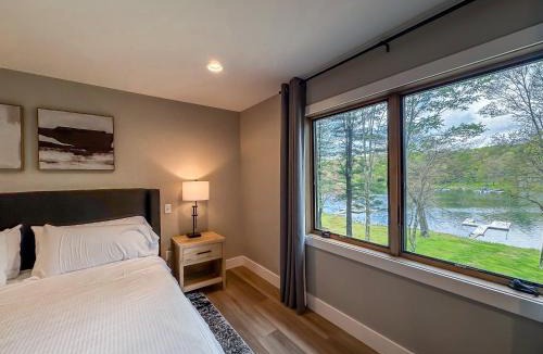 Swanton House | New Construction 7 bedroom luxury lakefront home in golf neighborhood