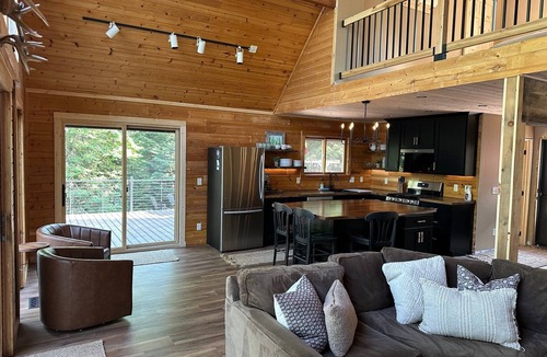 Hayward Cabin | New Construction! Best Place on the Lake for larger groups.