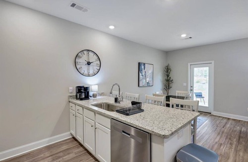 Tougaloo House | New Construction in a GREAT location close to Hospitals, Schools, Shopping