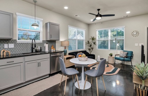 Columbia House | New Construction W Columbia convenient to Campus Visits USC Ft. Jackson Hospital
