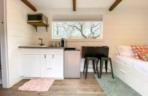 Orderville House | NEW! Cozy Container Home at Cliffside #1