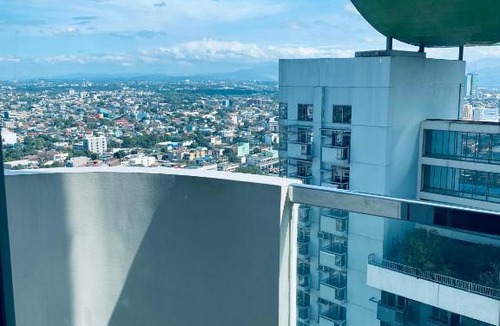 Socorro House | New! Cozy&Functional, Manhattan Plaza Tower 1 w/ private balcony!