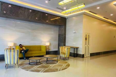 Socorro House | New! Cozy&Functional, Manhattan Plaza Tower 1 w/ private balcony!