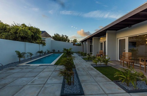 Koyari Apartment | NEW - COZY & MODERN One Bedroom close to Beach