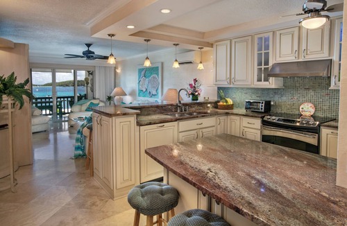 Nazareth Condo | New "CUSTOM" renovation. Beachfront and restaurants just steps away.