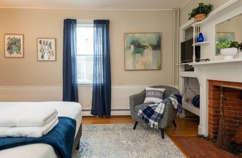 Beverly Condo | * New Delightful Condo|Halloween|Beverly|Salem
