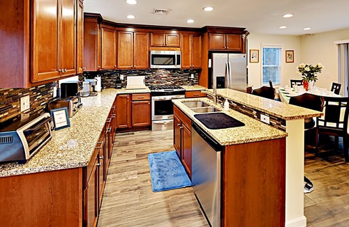 Hyannis House | New, dog-friendly 5-bed home. Steps to Keyes Beach, Main Street, and Harbor!