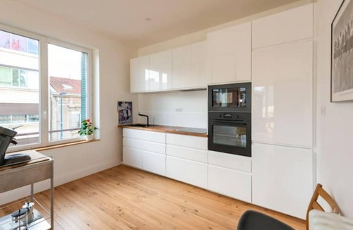 Vallieres Apartment | New, Downtown, Double Garage, Netflix