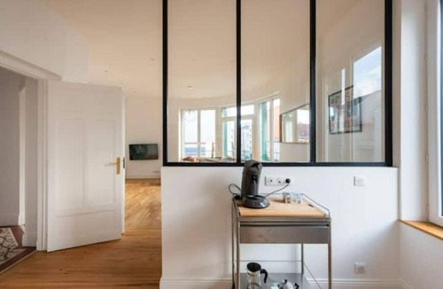 Vallieres Apartment | New, Downtown, Double Garage, Netflix