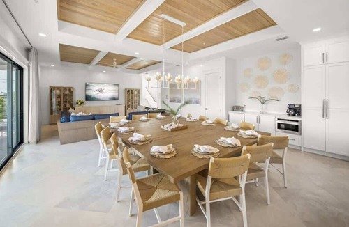 Bay Esplanade House | New-Endless Amenities-Unmatched Rooftop & Views