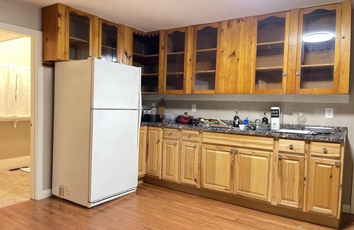 Lebanon House | NEW -Entire House Near DHMC- Dartmouth College- Hanover- House - Pet Friendly