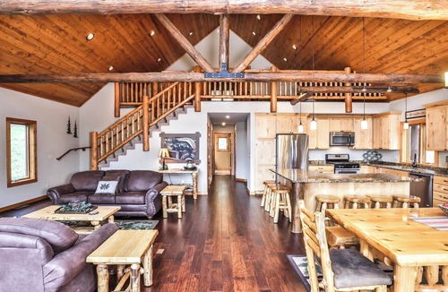 Eagle River House | NEW! Gorgeous Northwoods Home on the Eagle River Chain of Lakes