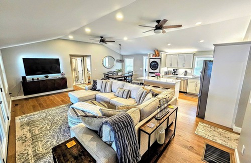 Waterloo House | NEW! - Great Lake Escape on Lake Greenwood