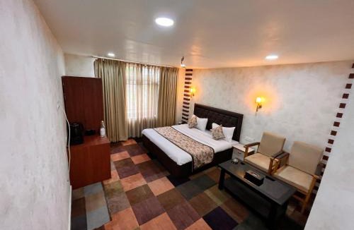 Nishat-Shalimar Hotel | New green meadows