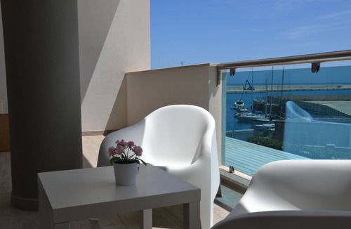 Monopoli Apartment | New Haven Private vacation home