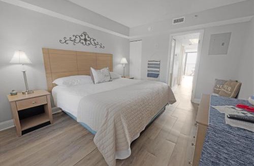 Arcadian Shores House | New High Floor, Direct Ocean View, King Bed,Pools!