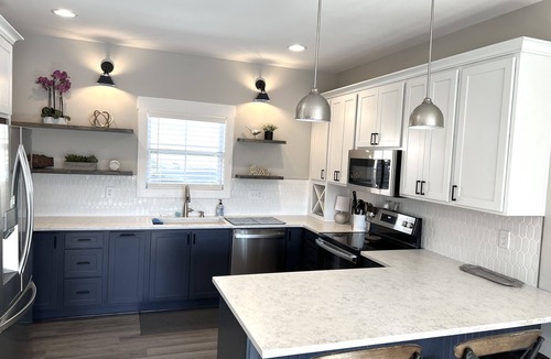 Logan House | ☀️NEW HOME☀️ - 2 Master Bedrooms, Double Decker Dock, Lillypad, Paddle Boards