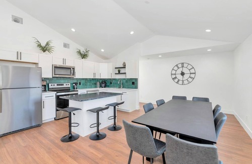 Gilbert House | New Home in Down Town Gilbert-Heated Pool, Fire Pits, BBQ