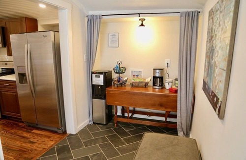 Capon Springs House | New Hot Tub! Next to resort with spa and golf!
