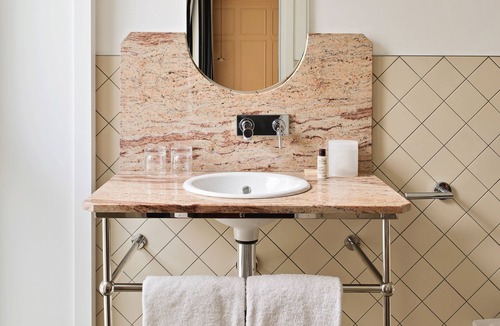 Quartier du Faubourg-Montmartre Hotel | New Hotel Lafayette